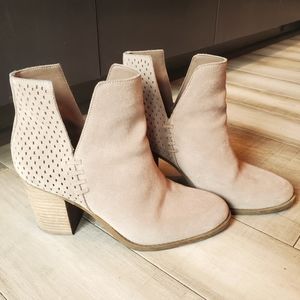 Steve Madden Suede Wedge Booties Size 8.5